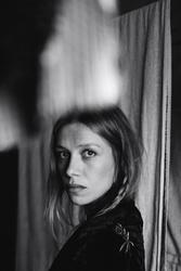 Lotta Doll | ScreenTies